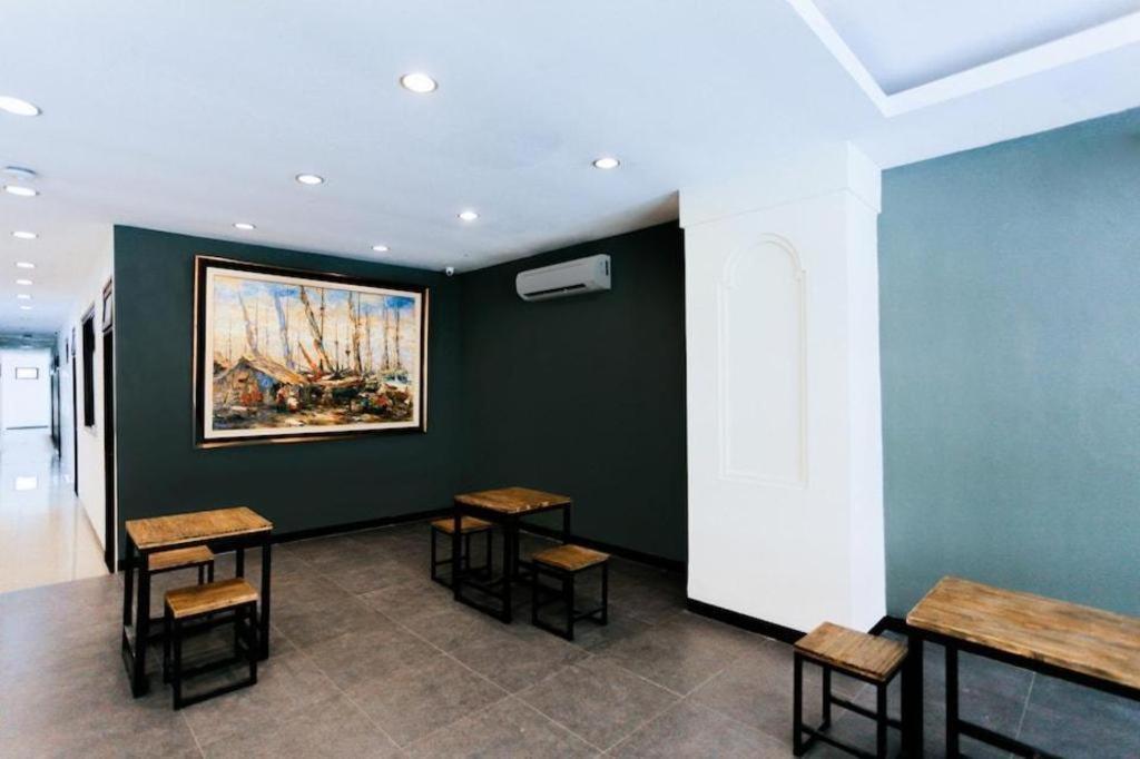 Oyo 491 Uno Hotel Surabaya